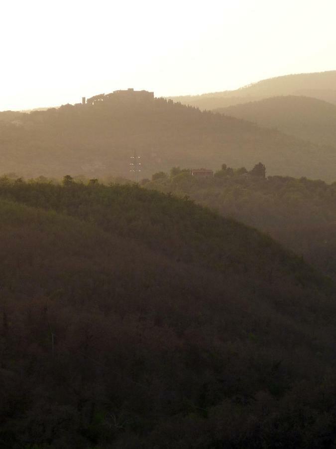 Torre Di Pornelloアパートメント エクステリア 写真